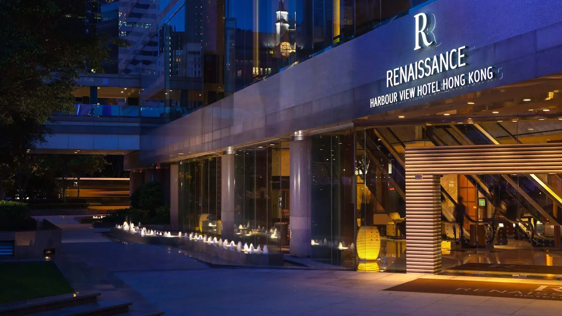 *****  Renaissance Hong Kong Harbour View Hotel Čína