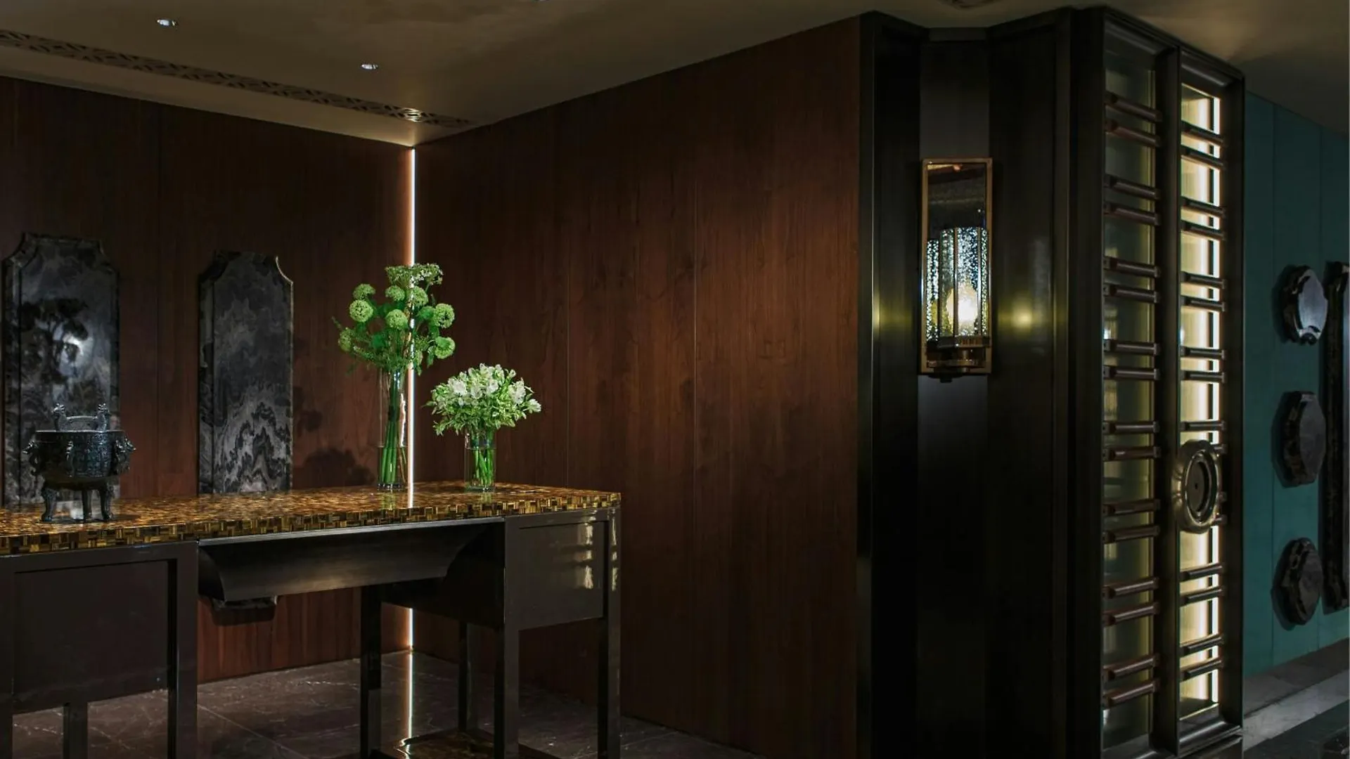 Renaissance Hong Kong Harbour View Hotel
