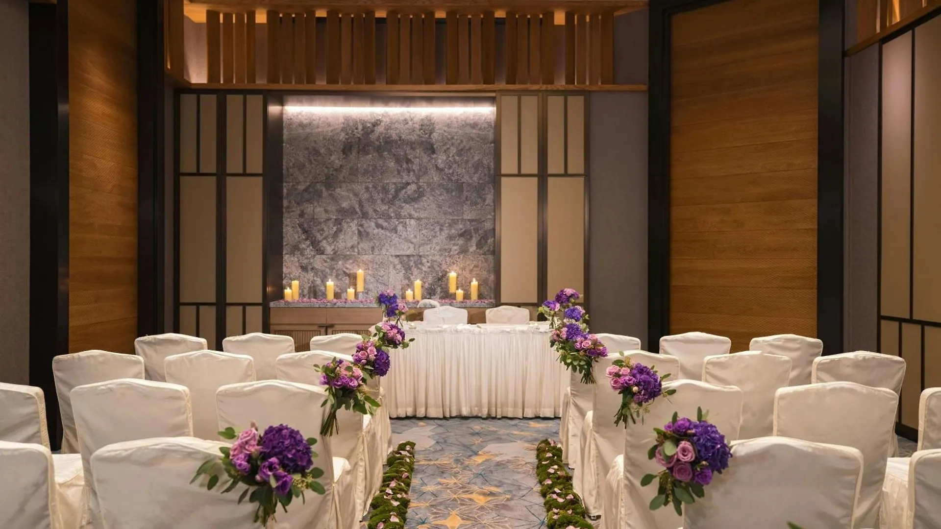 Renaissance Hong Kong Harbour View Hotel