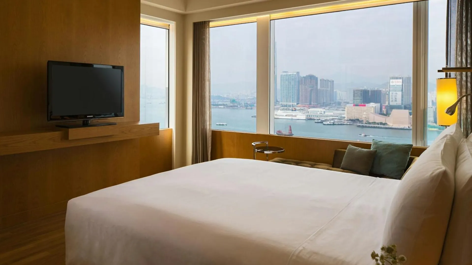 *****  Renaissance Hong Kong Harbour View Hotel Čína