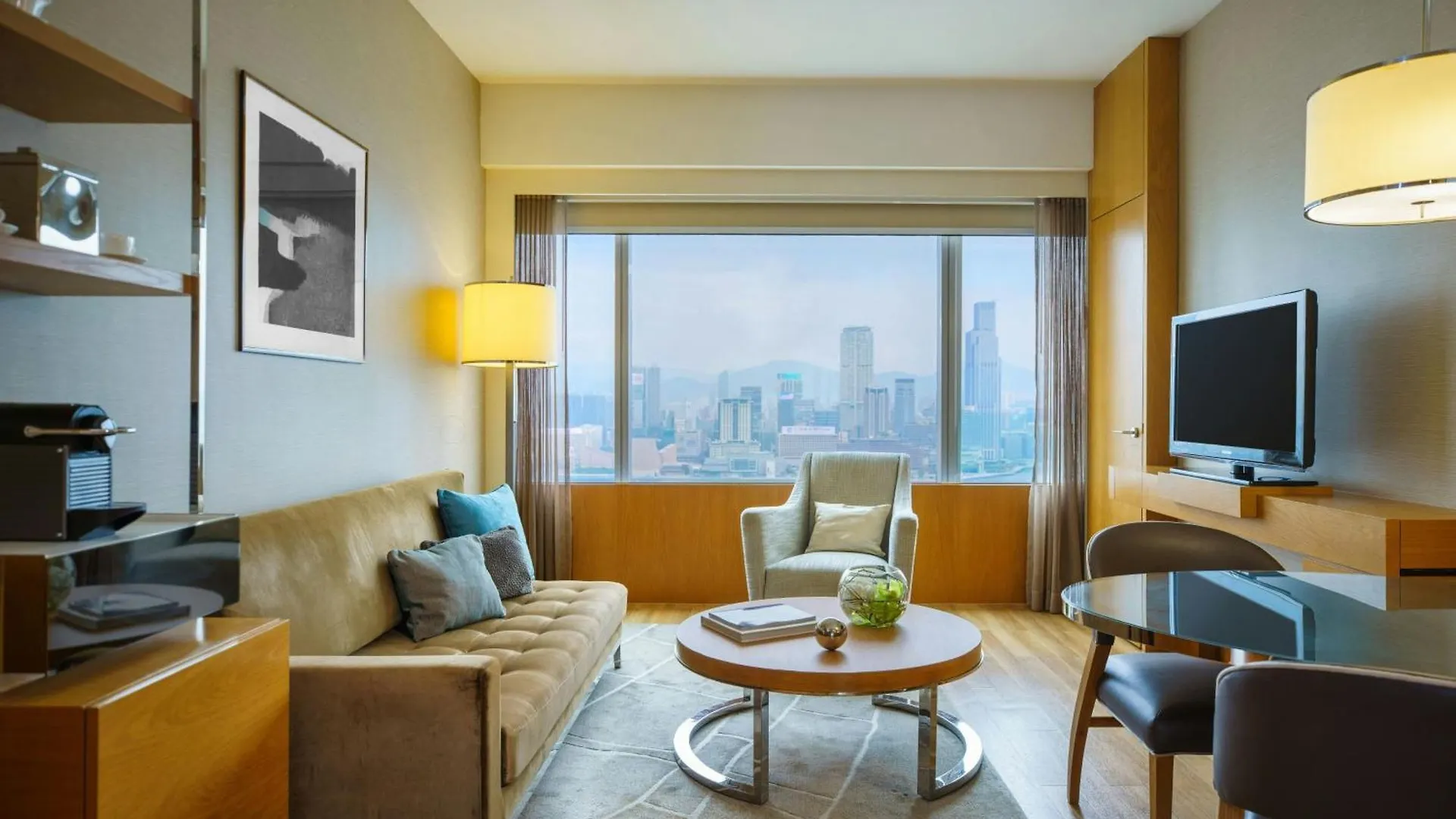 Renaissance Hong Kong Harbour View Hotel