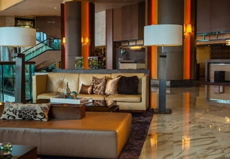 *****  Renaissance Hong Kong Harbour View Hotel Čína