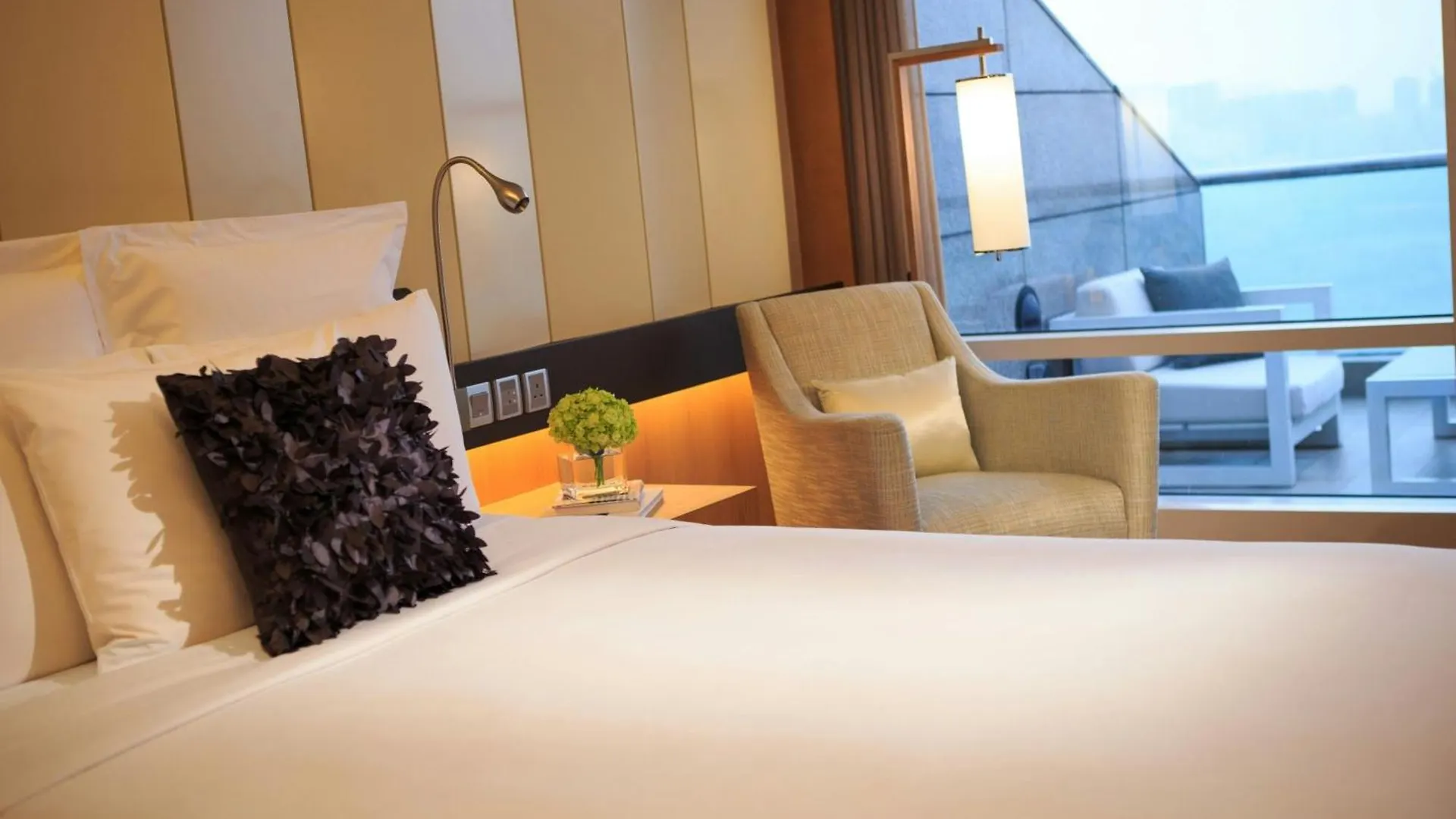 Renaissance Hong Kong Harbour View Hotel Kína